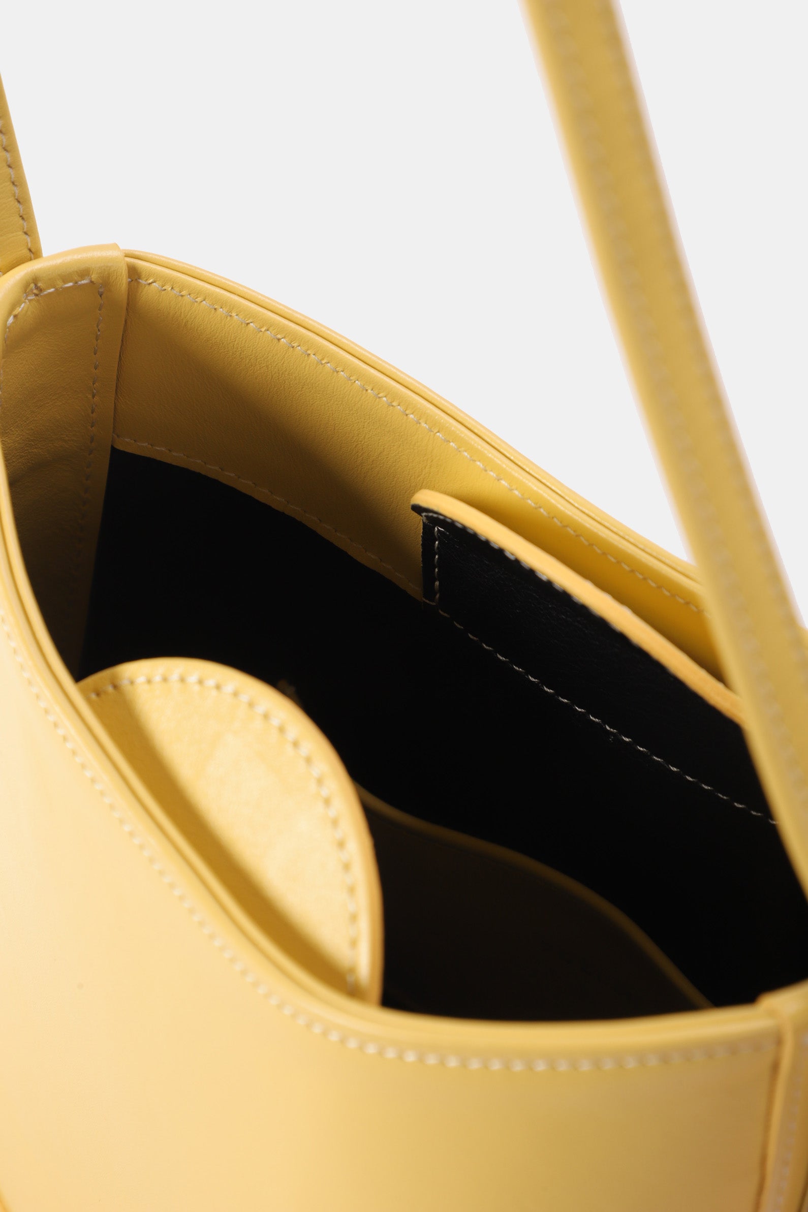 Bell Mini w żółtym