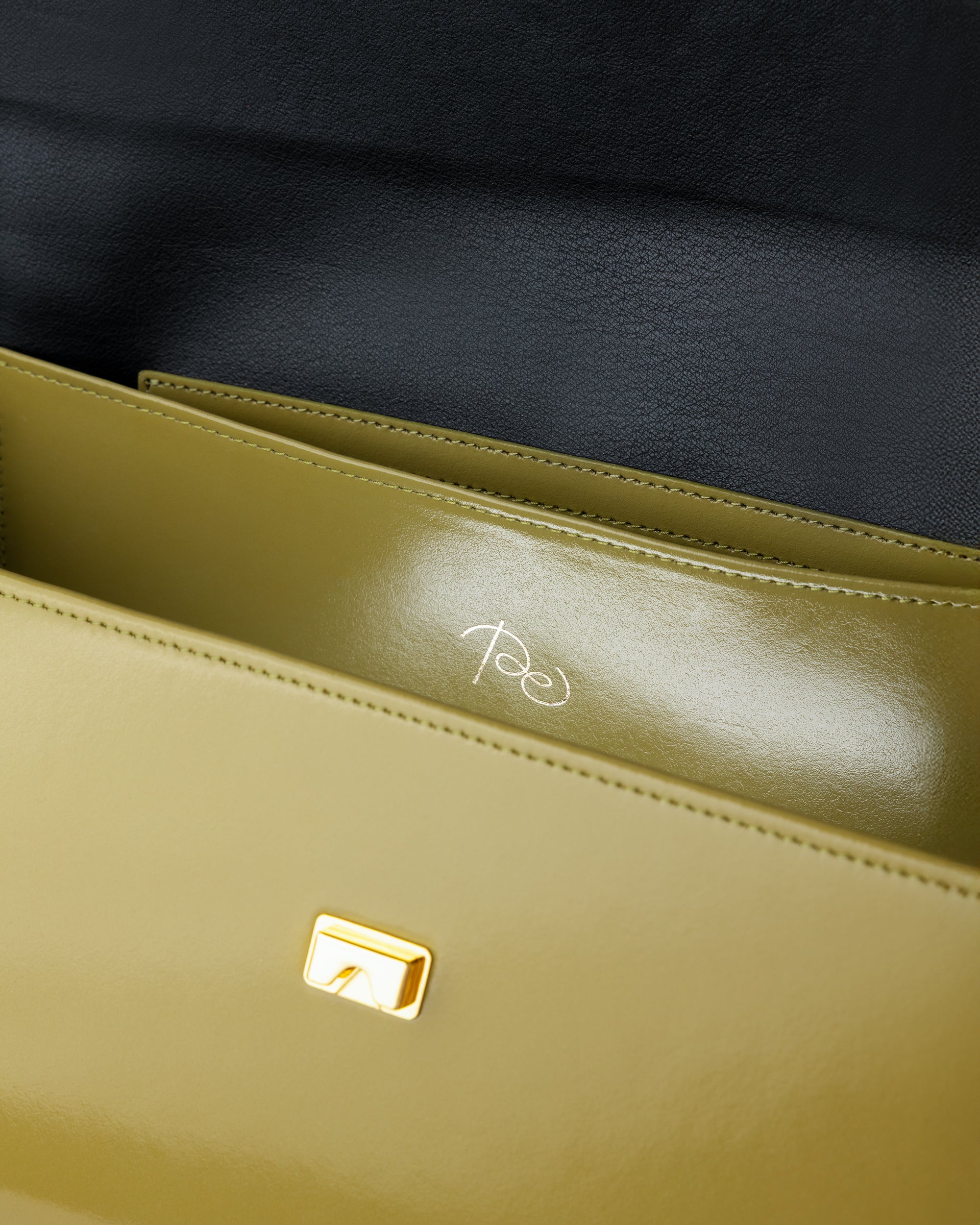 Untitled bag Medium w oliwkowym