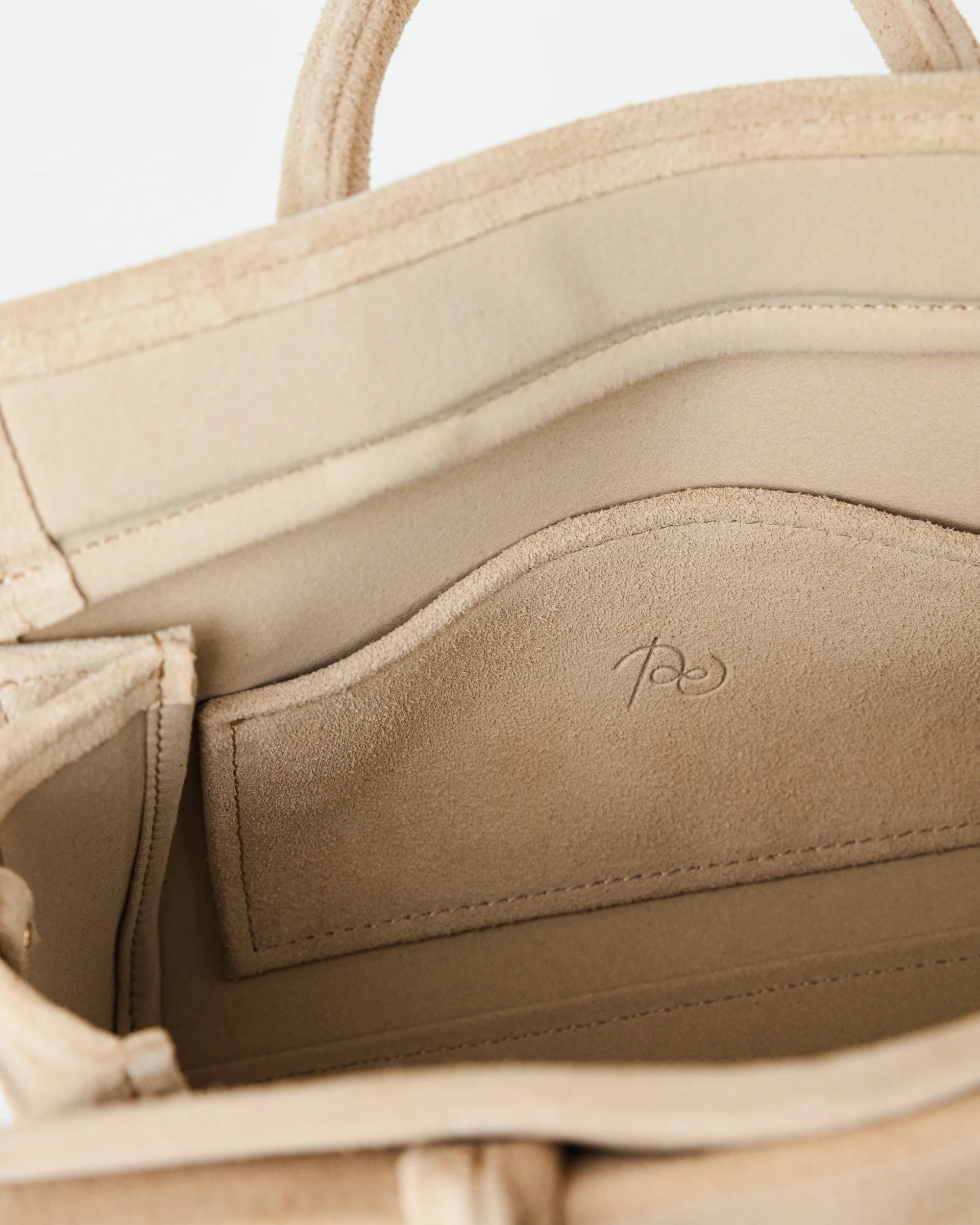 Object №03 Bag Small w mlecznym