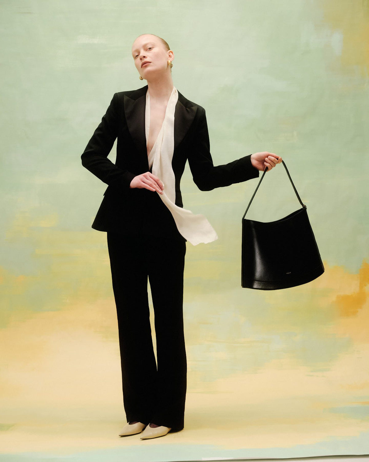 Bell Maxi Black — kampania Stilleven