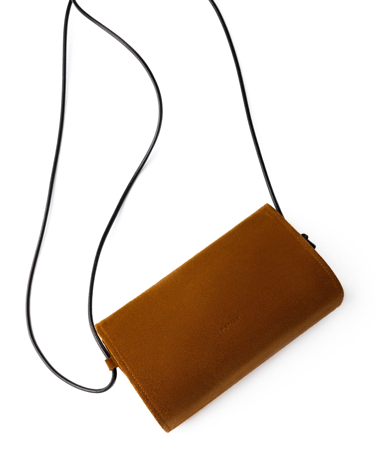 Sophie Bag Medium Karmelowy — klapa i pasek z bliska