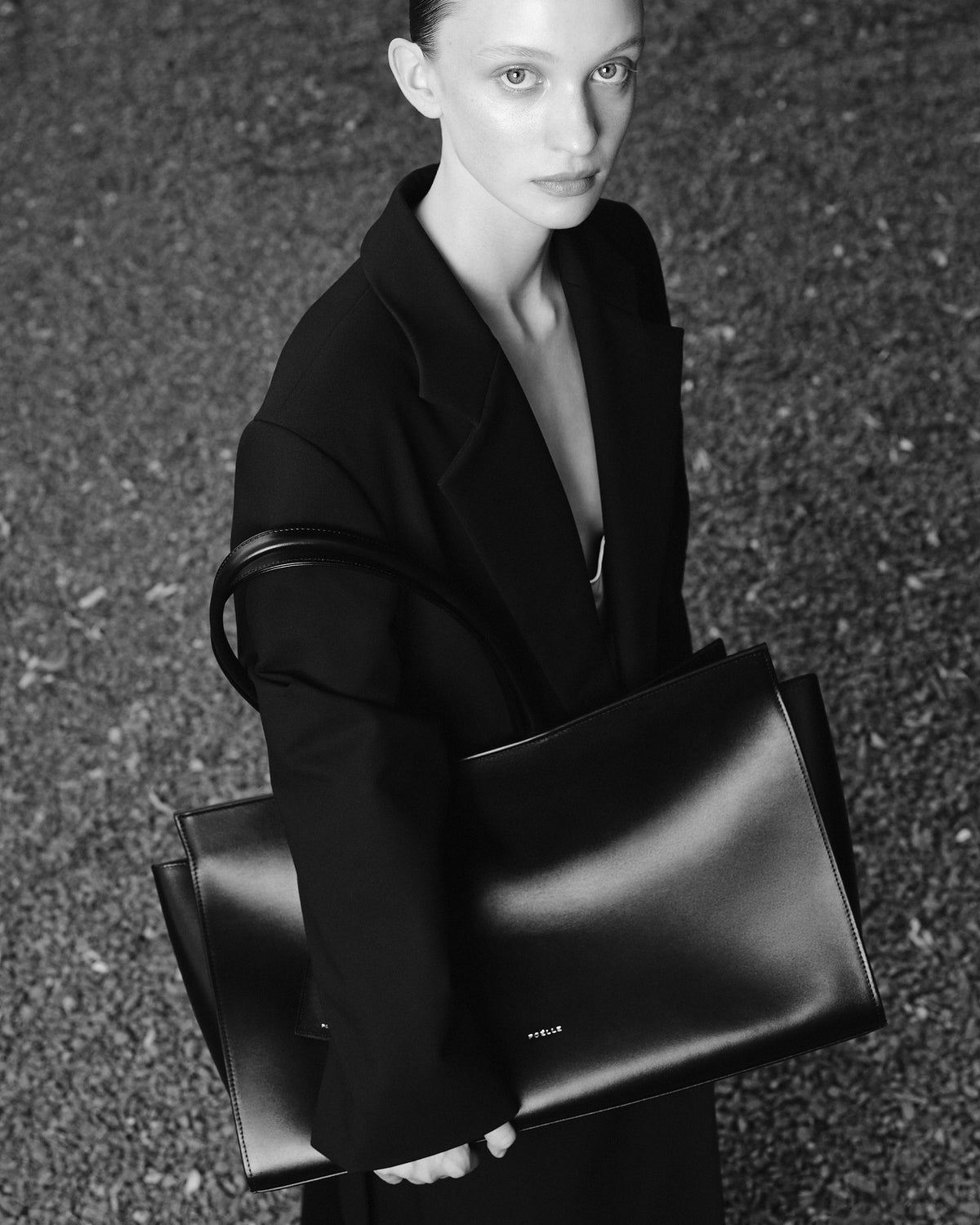 Carolyn Tote Bag Large Black — kampania L'Art de Vivre